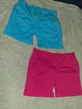 Women’s Active Bike Shorts - Turquoise & Fuchsia